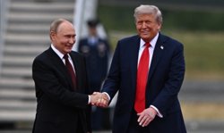 Президент России Владимир Путин и американский лидер Дональд Трамп явно заставили Европу и Украину поволноваться