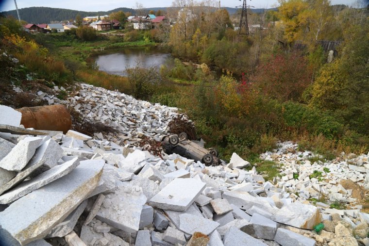 Водитель съехал в кювет по ходу движения