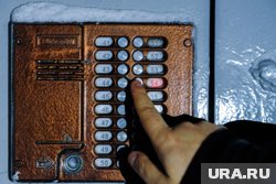 Тюменцы начали прогонять бомжей из подъездов жилых домов (архивное фото)