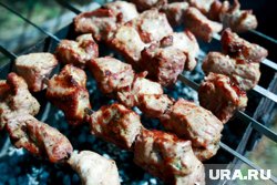 Стоимость шашлыка варьируется от 200 до 400 рублей