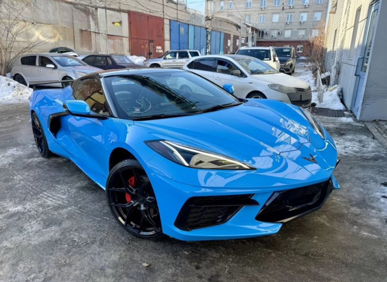 На первом месте - спорткар Chevrolet Corvette C8 2021 года