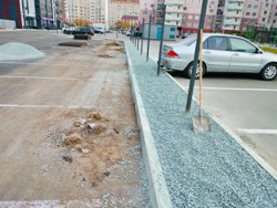 В Кургане застройщик демонтировал чужой забор ради нового ограждения