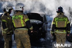 В пожаре пострадали два автомобиля