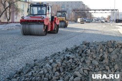 В Заозерном «Метрополис» чинит асфальт у своего старейшего магазина (архивное фото)