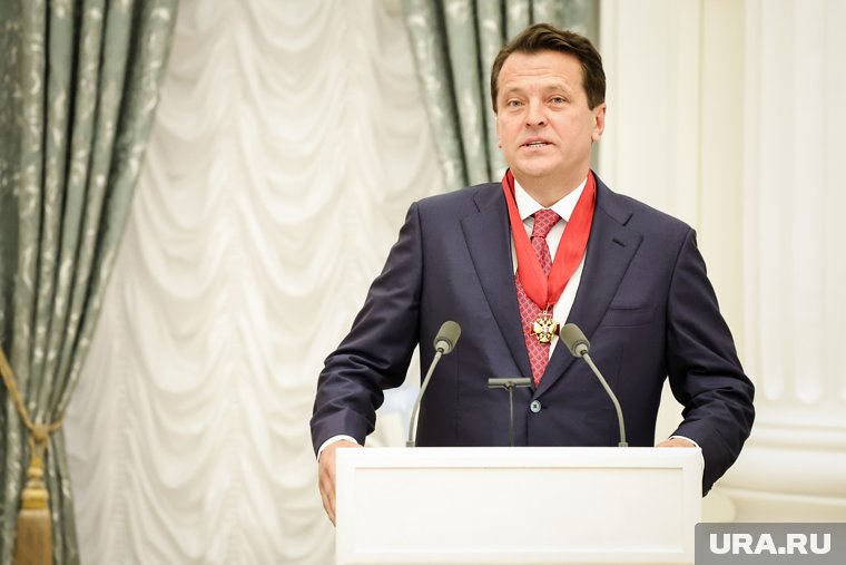 Глава Казани Ильсур Метшин выступил с речью перед учениками гимназии