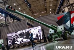 Специально для главы государства на производстве развернули выставку