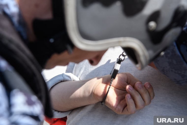 В Minval показали фото избитых россиян, задержанных в Азербайджане