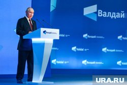 На место проведения заседания прибыл президент РФ Владимир Путин