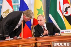 Песков сообщил Путину, что журналисты могут долго задавать вопросы