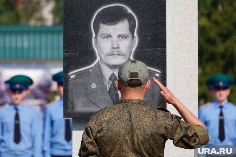 Для курсантов Тюнин стал примером служения Родине