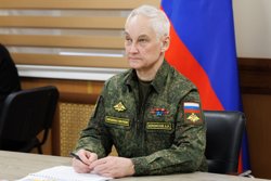 Белоусов провел совещание с представителями командования