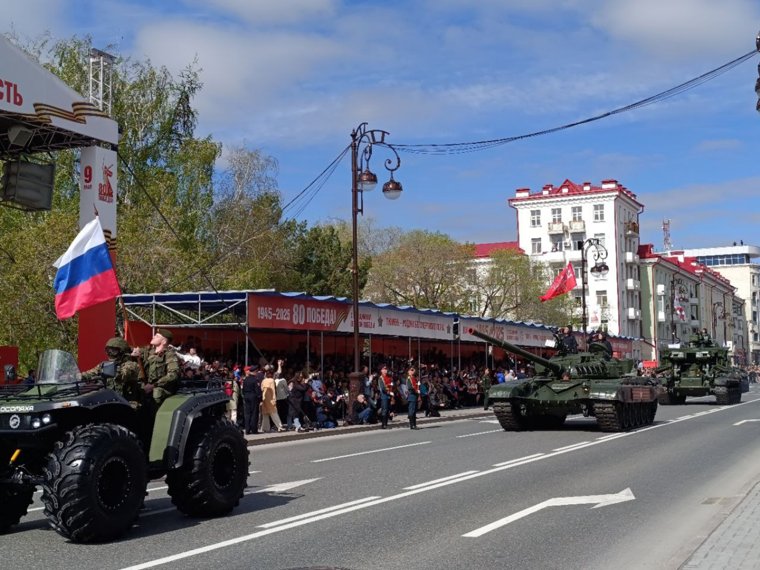 Танки в центре Тюмени
