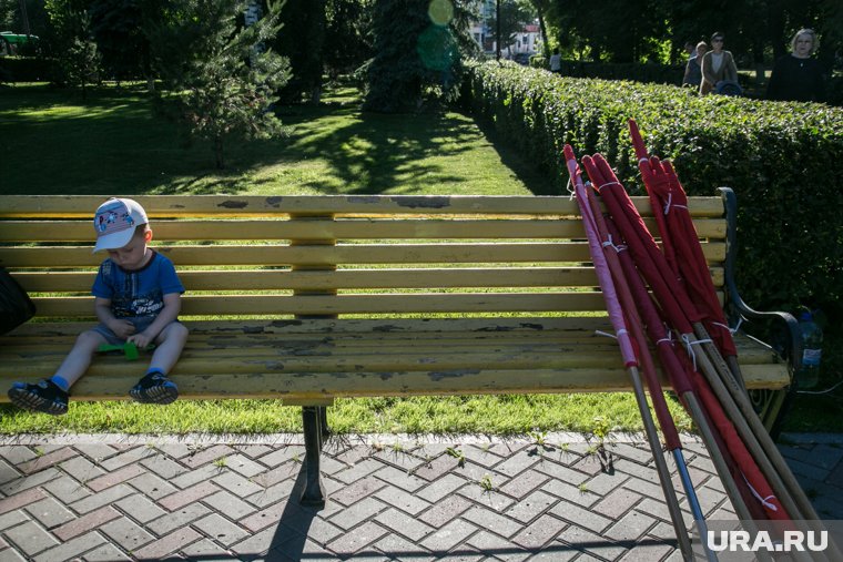 Тюменцы жалуются, что не могут устроить своих детей в детские сады