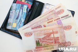 Деньги на отпуск лучше откладывать  с каждой зарплаты 