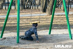 Упавшее игровое оборудование покалечило ребенка
