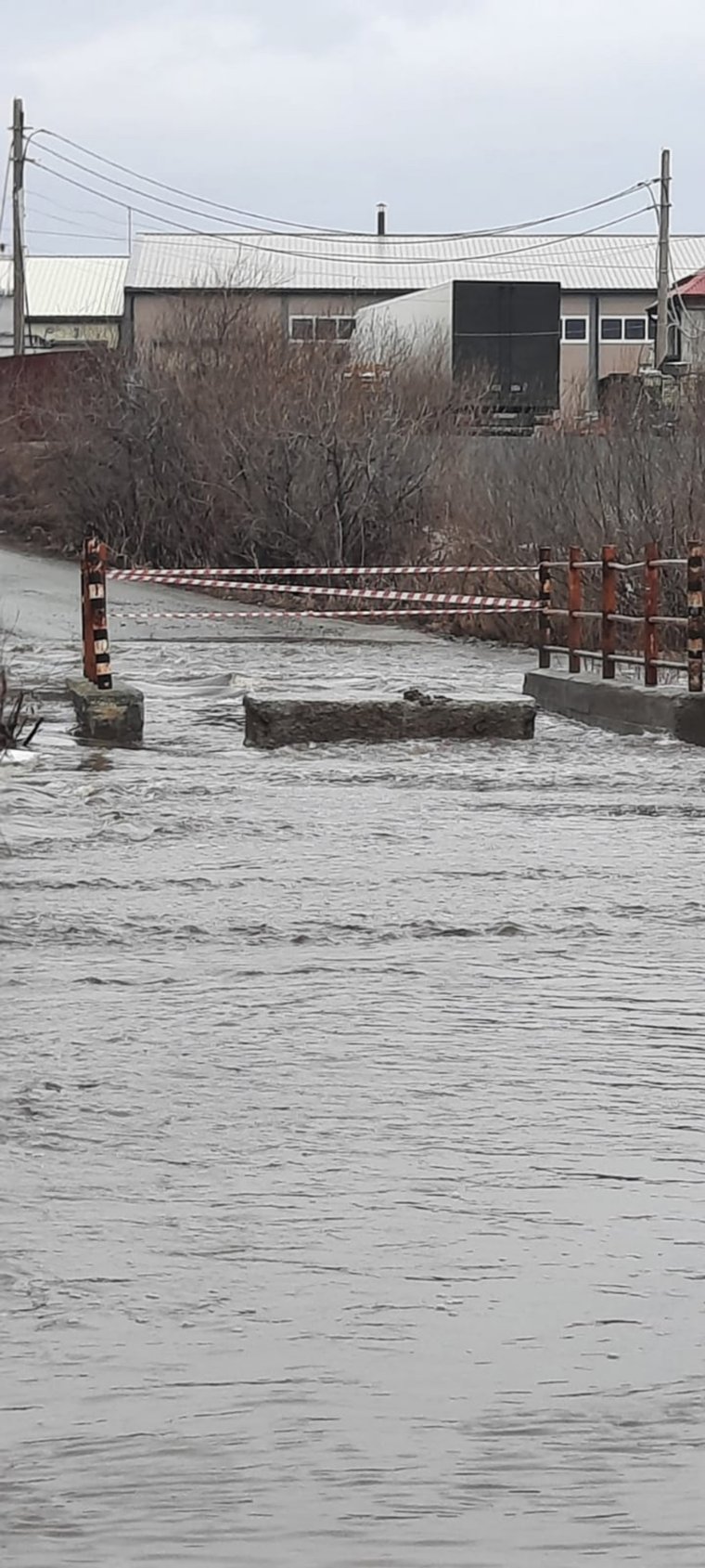 Мост на Ужовку закрыт из-за высокого уровня воды 