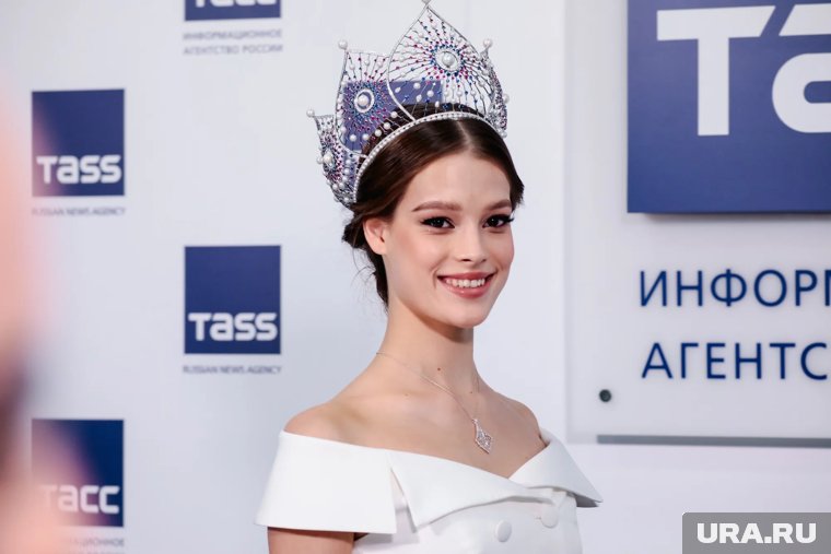 На конкурсе «Мисс Вселенная» Алексеева вошла в топ-12 участниц