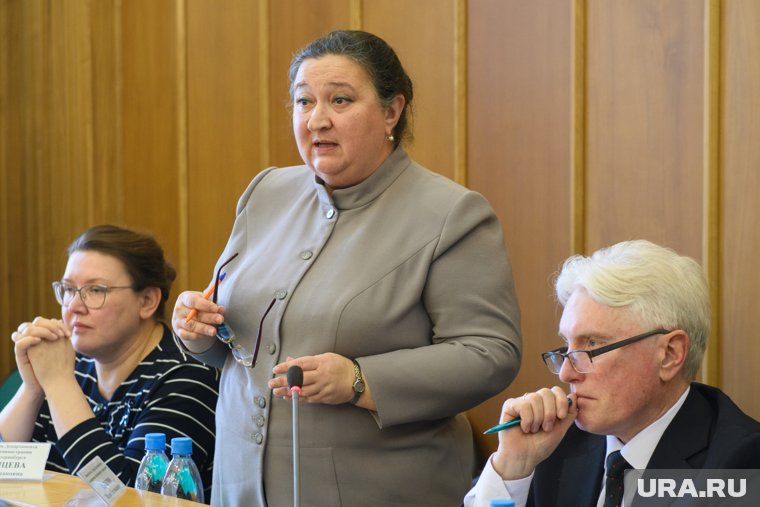 Анна Турунцева заменила в должности Марину Андрусь (слева) после ухода той в отставку