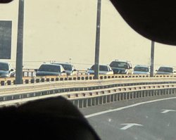 На Крымском мосту скопились большие пробки