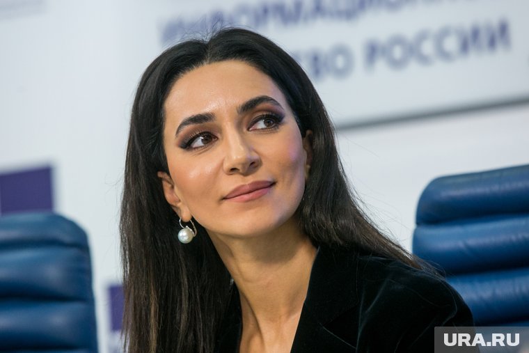 Зара обратилась к творчеству Высоцкого