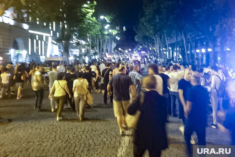 Протестующие хотят добиться «мирного свержения власти»
