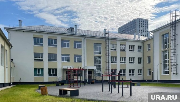 В школьных дворах появились новые зоны для спорта, отдыха и общения