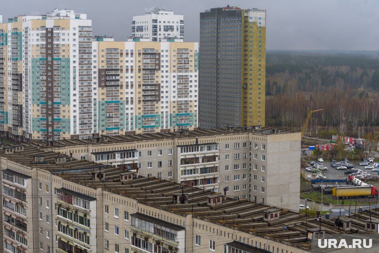 Средняя этажность новых ЖК составила 24,2 этажа