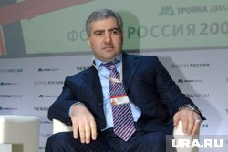 В доме Карапетяна проводят обыски
