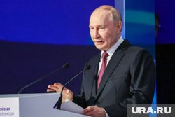 Путин заявил, что в мире сейчас идет перенастройка энергетических связей, которая носит естественный характер