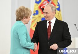 Путин вручил премию Тамаре Пуртовой