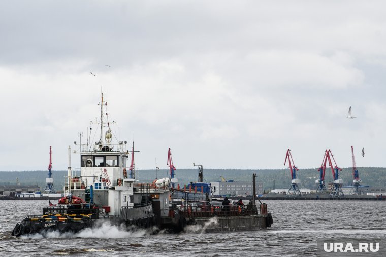 Движение было остановлено из-за сильного ветра 1 октября