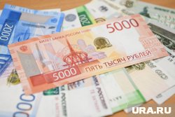 В среднем жители зарабатывают 101 299 рублей в месяц