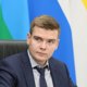 Губернатор ХМАО продлил контракт с главой департамента ЖКК Каровым
