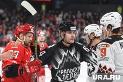 Победитель уральского дерби определился в третьем периоде