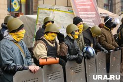 Участники протестов выкрикивают лозунги 2014 года