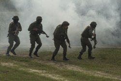 В Купянске заметили переодетых в гражданское украинских военных
