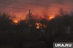 В Кургане разгорелся сильный пожар