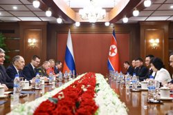 Лавров провел переговоры с Цой Сон Хи
