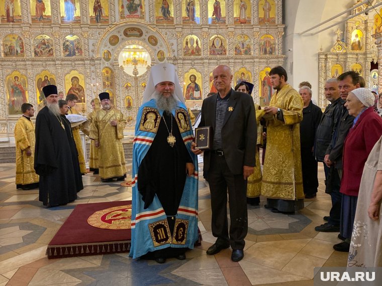 Митрополит Евгений отметил наградой заслуги Алексея Воробьева