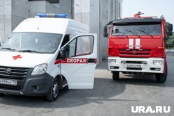 По данным очевидцев, на месте работают экстренные службы