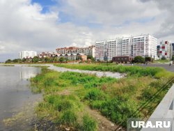 Прямо возле дома протекает Миасс