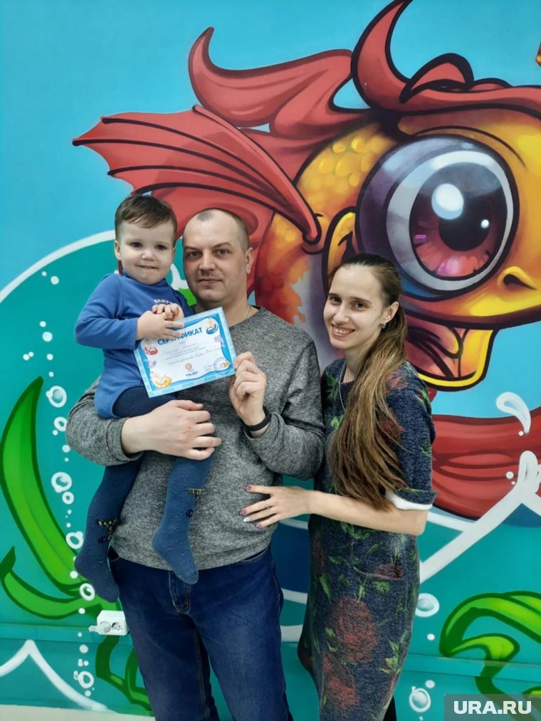 После кончины жены Андрей оказался единственным, кто занимается воспитанием детей