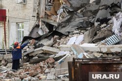 На месте обрушения работают сотрудники МЧС (фото из архива)