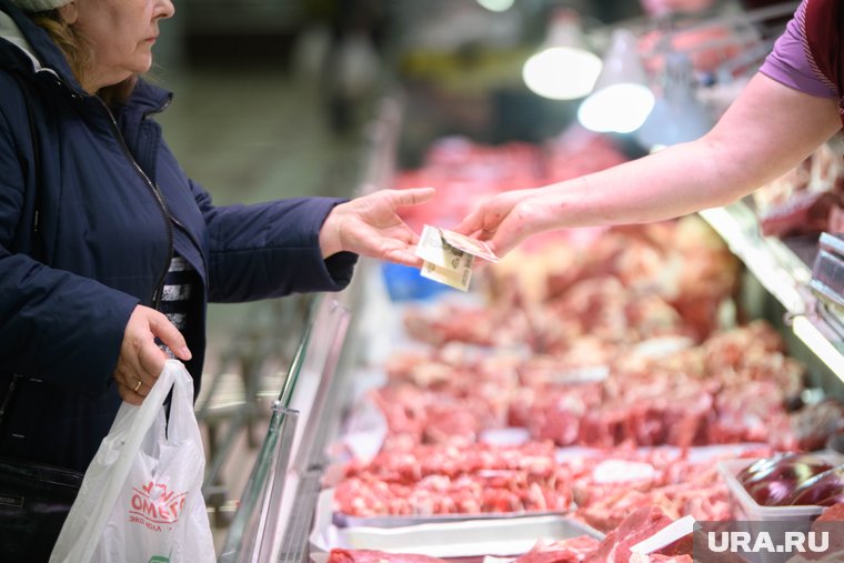 Роспотребнадзор конфисковал еще одну партию мяса из магазина