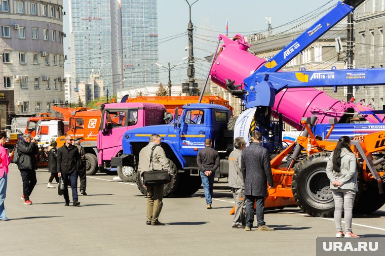 Парад дорожной техники в Челябинске пройдет в два раза масштабней