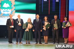 Шумков наградил педагогов