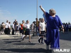 Ключевой вопрос для развития сельского образования — кадровый, подчеркивают собеседники URA.RU