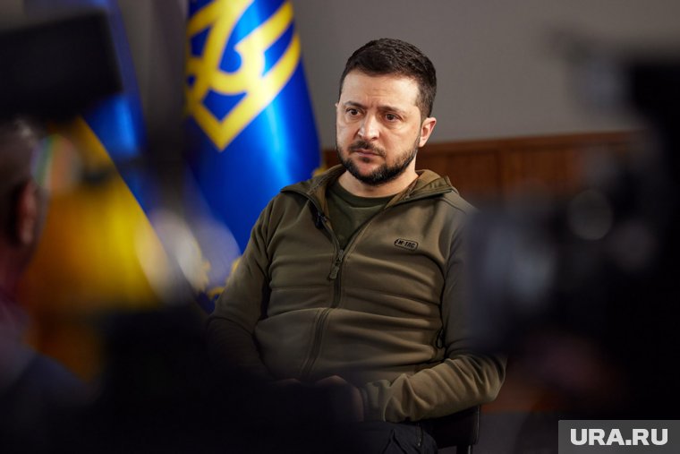 Зеленский устраняет своих конкурентов с помощью введения против них санкций
