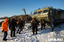 На зимнике в арктической зоне ХМАО провалился вездеход