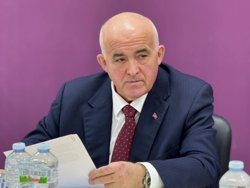 Губернатор Костромской области Сергей Ситников применяет свой способ подготовки управленцев